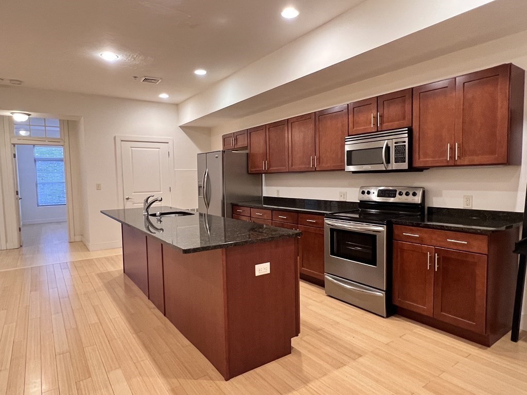 2 bed, 1 bath apartment for rent at 9 Gardner St Unit 8, Allston — photo 2 of 7