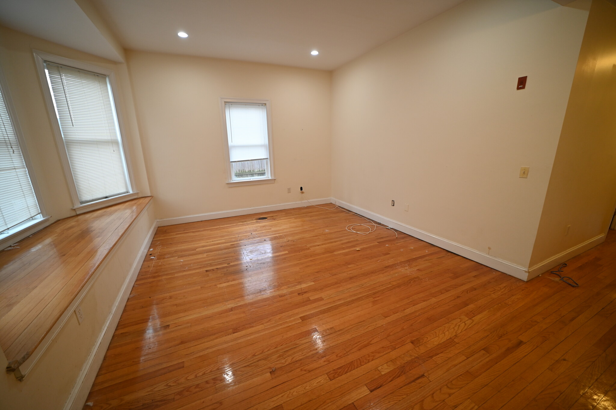 3 bed, 2 bath apartment for rent at 9 Gardner Ter Unit 1, Allston — photo 1 of 12