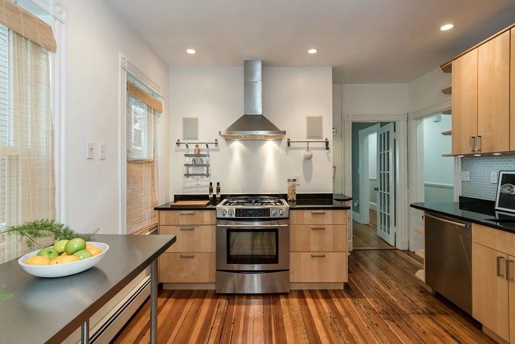 2 bed, 1 bath apartment for rent at 9 Gilson Ter Unit 1, Porter Square — photo 12 of 34