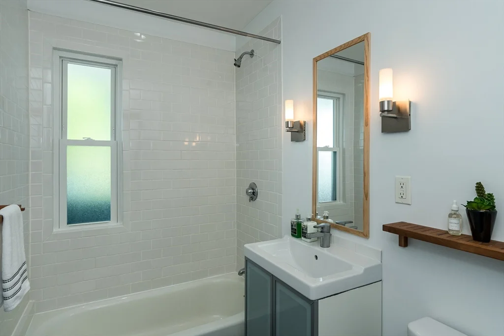2 bed, 1 bath apartment for rent at 9 Gilson Ter Unit 1, Porter Square — photo 25 of 34