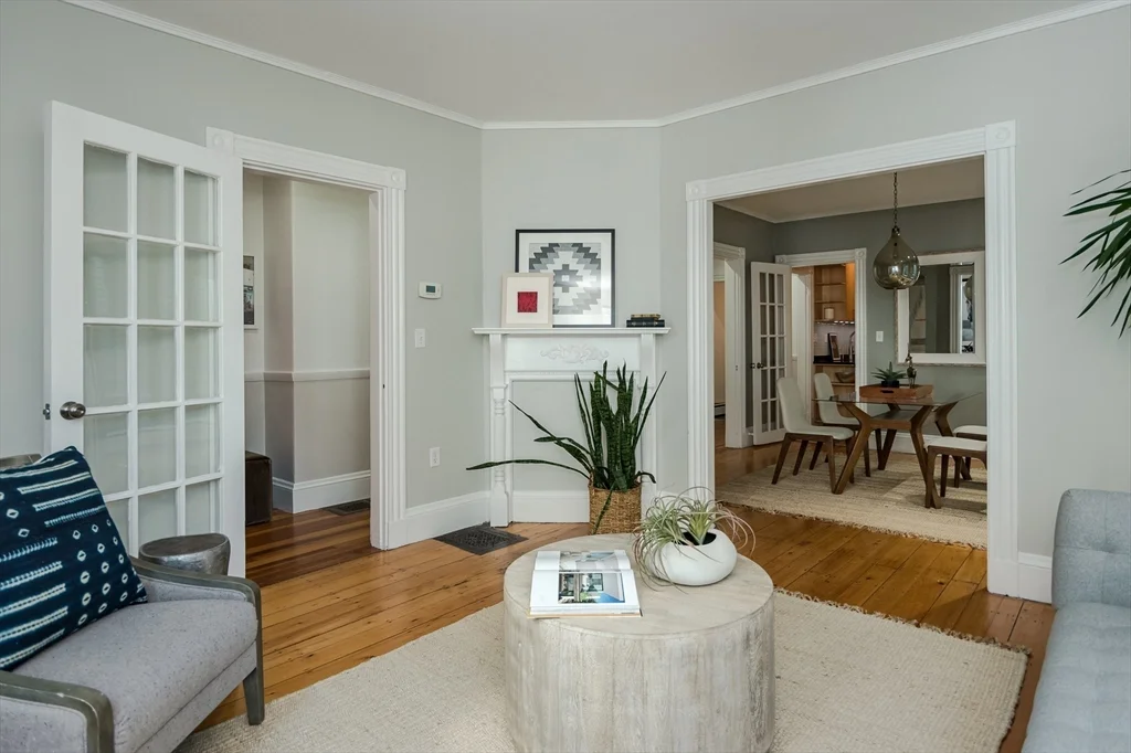 2 bed, 1 bath apartment for rent at 9 Gilson Ter Unit 1, Porter Square — photo 2 of 34