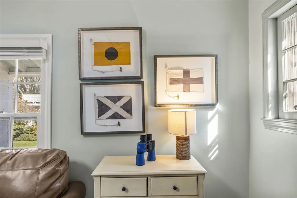 1 bed, 1 bath apartment for rent at 9 Gingerbread Hill Unit 1, Marblehead — photo 10 of 16