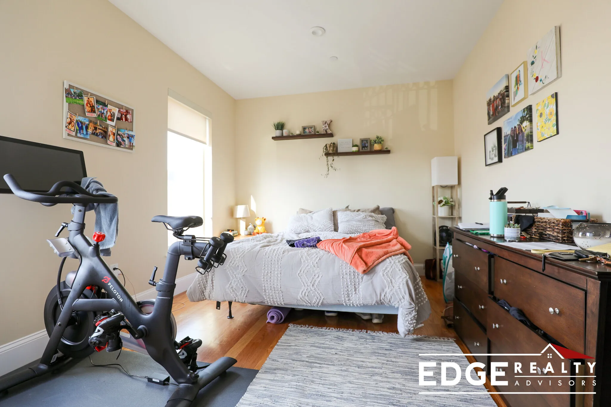 3 bed, 2 bath apartment for rent at 9 Glencoe St Unit 201, Oak Square — photo 5 of 8
