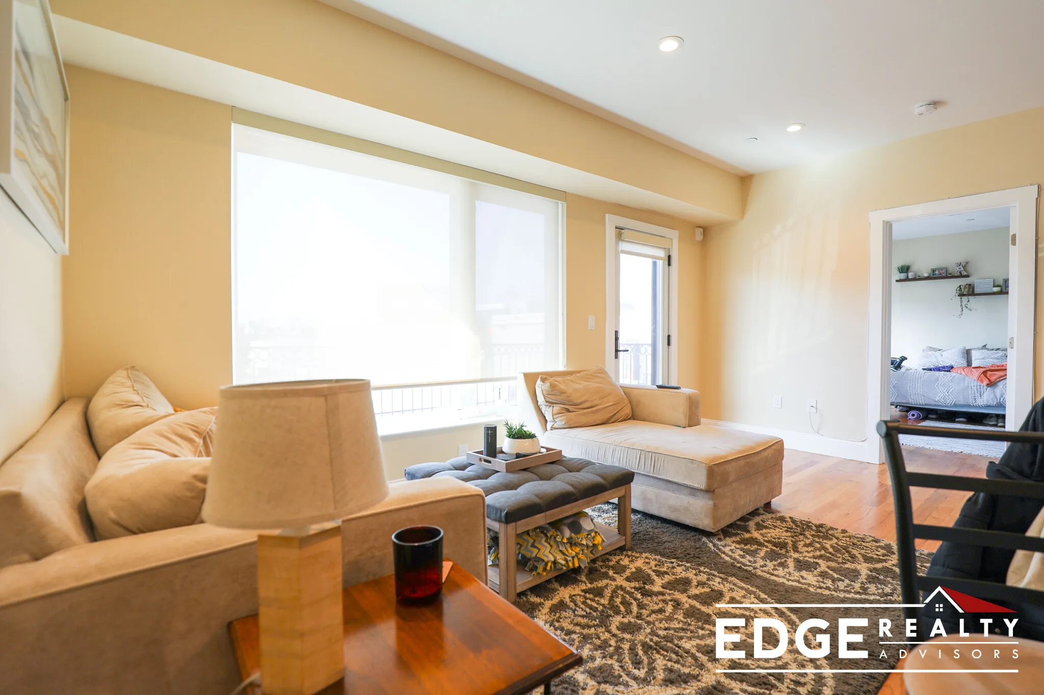 3 bed, 2 bath apartment for rent at 9 Glencoe St Unit 201, Oak Square — photo 4 of 8