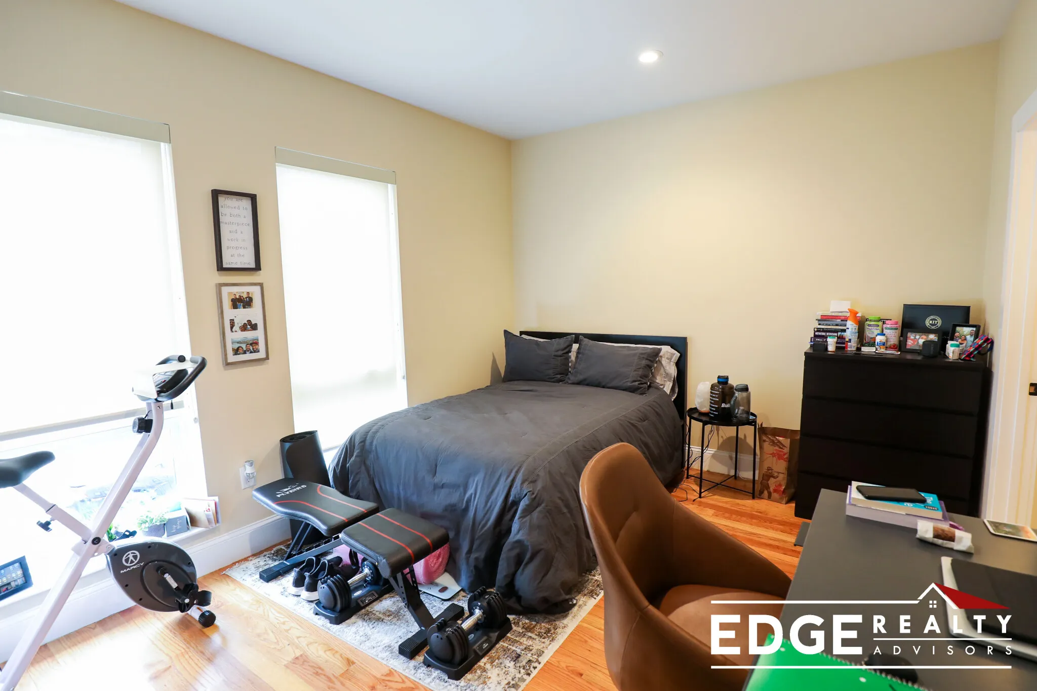3 bed, 2 bath apartment for rent at 9 Glencoe St Unit 203, Oak Square — photo 5 of 10