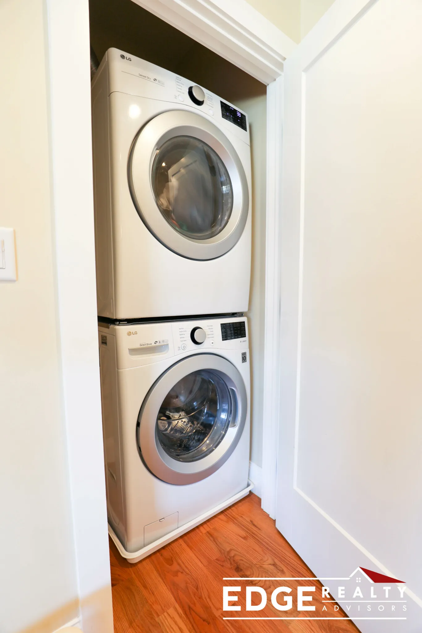 3 bed, 2 bath apartment for rent at 9 Glencoe St Unit 303, Oak Square — photo 7 of 13