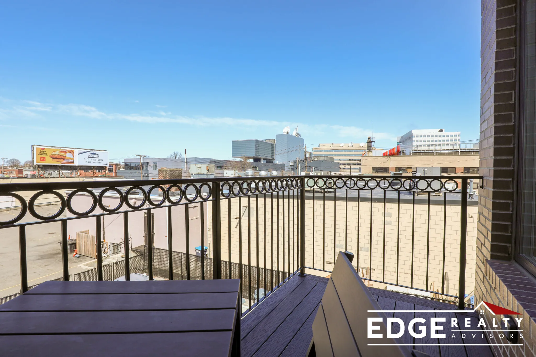 3 bed, 2 bath apartment for rent at 9 Glencoe St Unit 303, Oak Square — photo 5 of 13