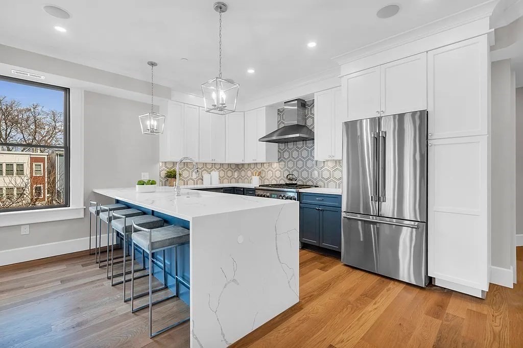 3 bed, 2 bath apartment for rent at 9 Glover Ct Unit 4, South Boston — photo 3 of 19