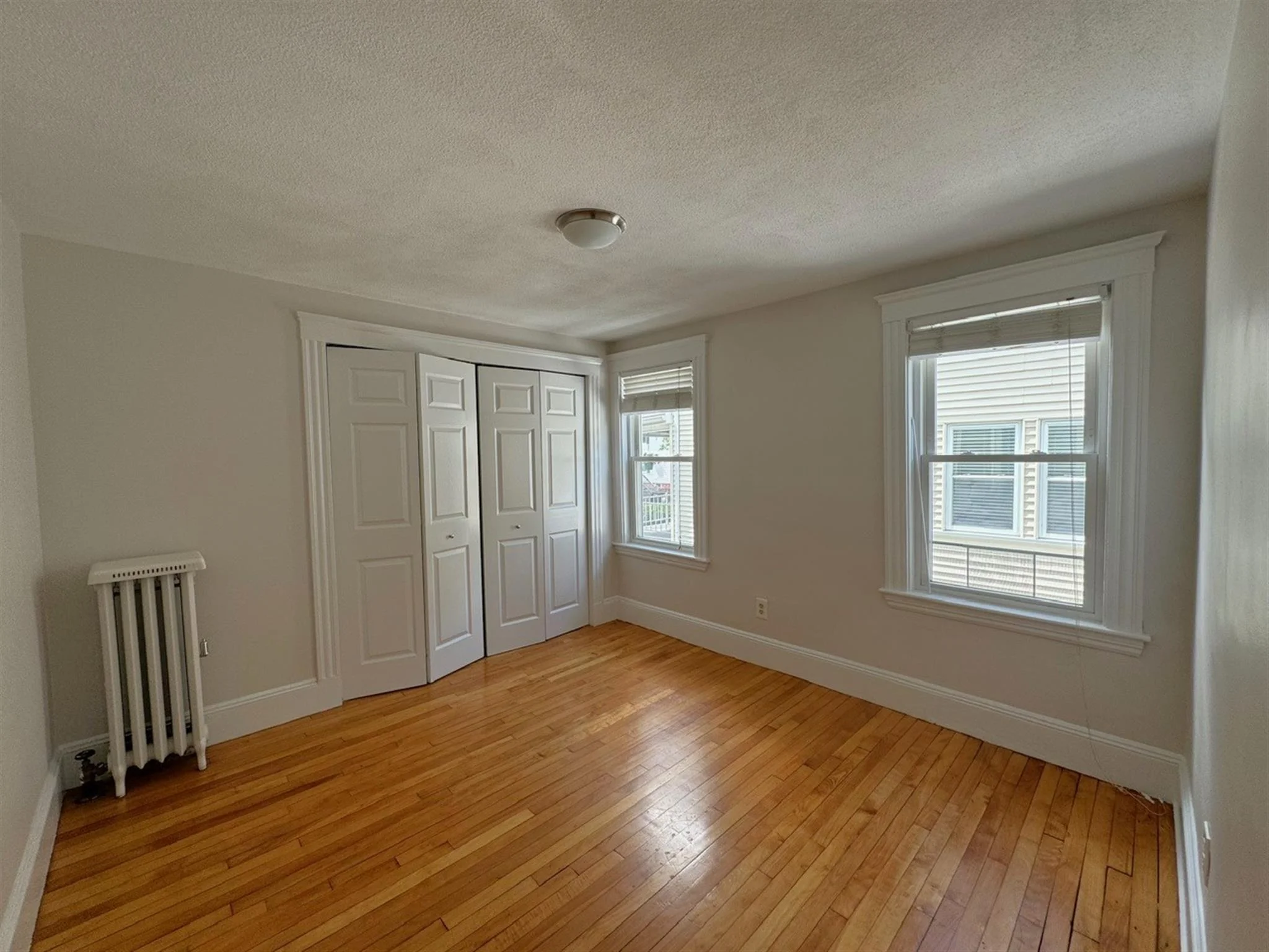 2.5 bed, 1 bath apartment for rent at 9 Gordon St Unit 1, West Somerville — photo 9 of 12