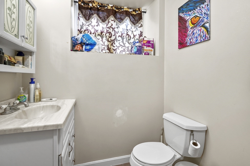 3 bed, 2 bath apartment for rent at 9 Gover Rd, Millbury — photo 11 of 26