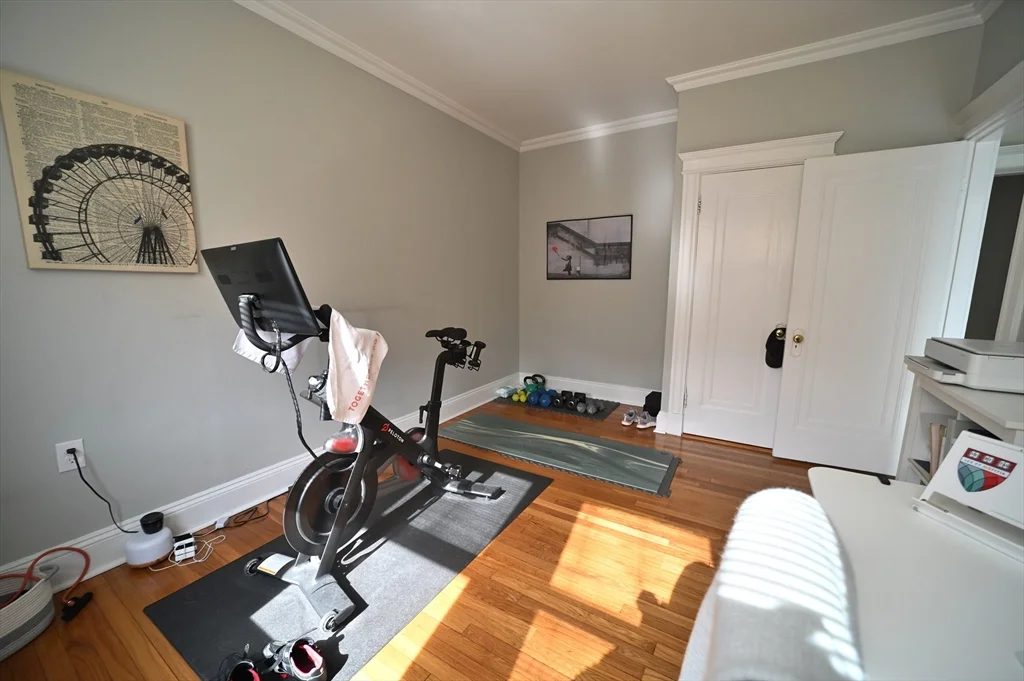 3 bed, 1 bath apartment for rent at 9 Greenway Ct Unit 5, North Brookline — photo 15 of 15