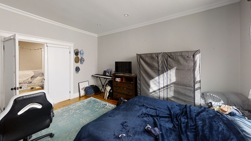 3 bed, 1 bath apartment for rent at 9 Greenway Ct Unit 6, Coolidge Corner — photo 8 of 12
