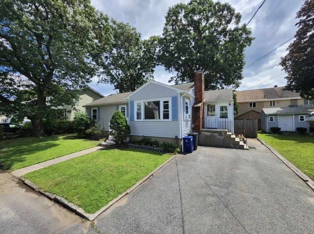 3 bed, 1 bath apartment for rent at 9 Gregg St Unit 9, Woburn — photo 2 of 22