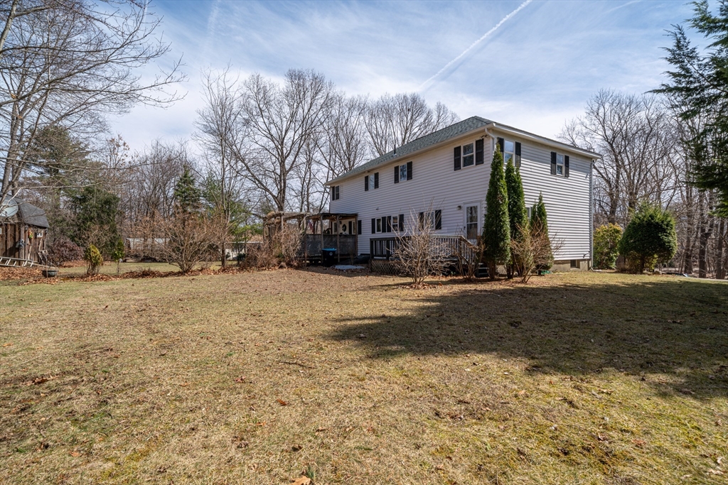 2 bed, 1 bath apartment for rent at 9 Greylock Ave Unit 1, Shrewsbury — photo 18 of 22