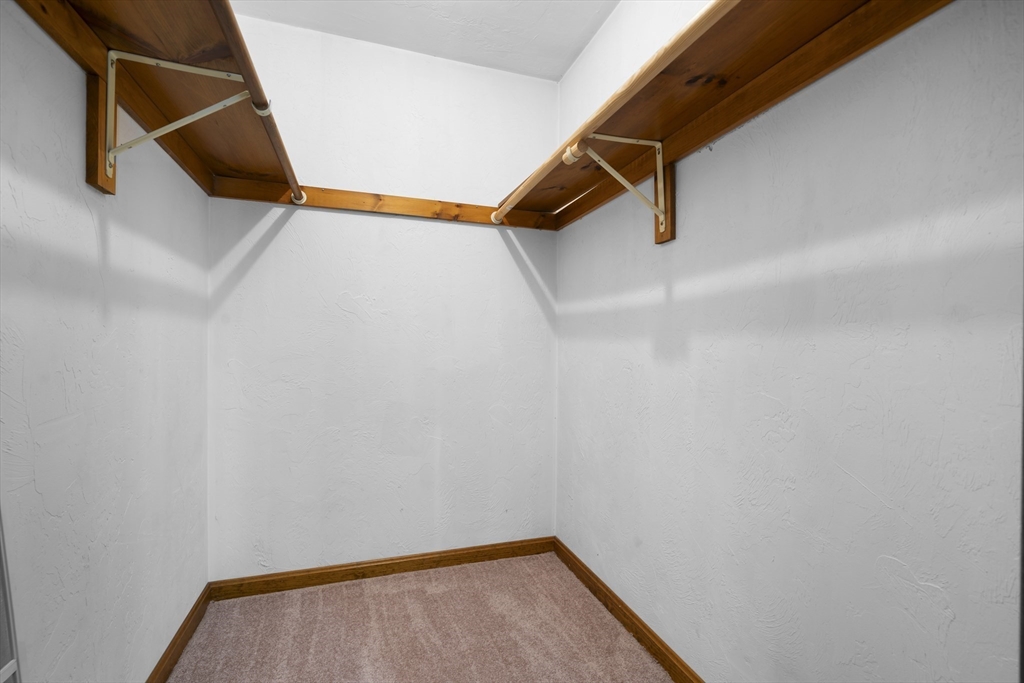 2 bed, 1 bath apartment for rent at 9 Greylock Ave Unit 1, Shrewsbury — photo 14 of 22