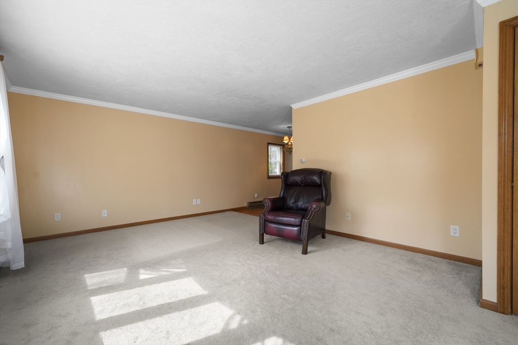 2 bed, 1 bath apartment for rent at 9 Greylock Ave Unit 1, Shrewsbury — photo 11 of 22