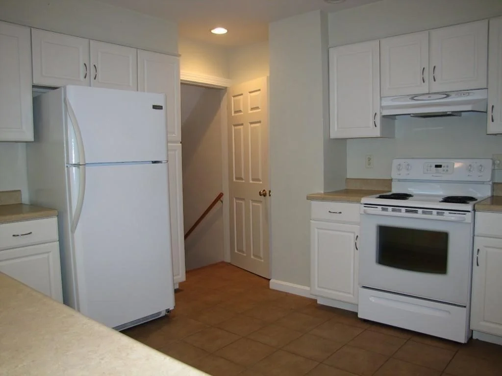 3 bed, 2 bath apartment for rent at 9 Griswald Ct Unit 9B, Uxbridge — photo 10 of 18