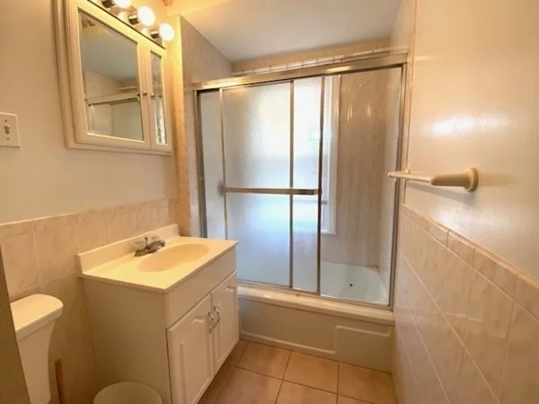3 bed, 2 bath apartment for rent at 9 Griswald Ct Unit 9B, Uxbridge — photo 13 of 18