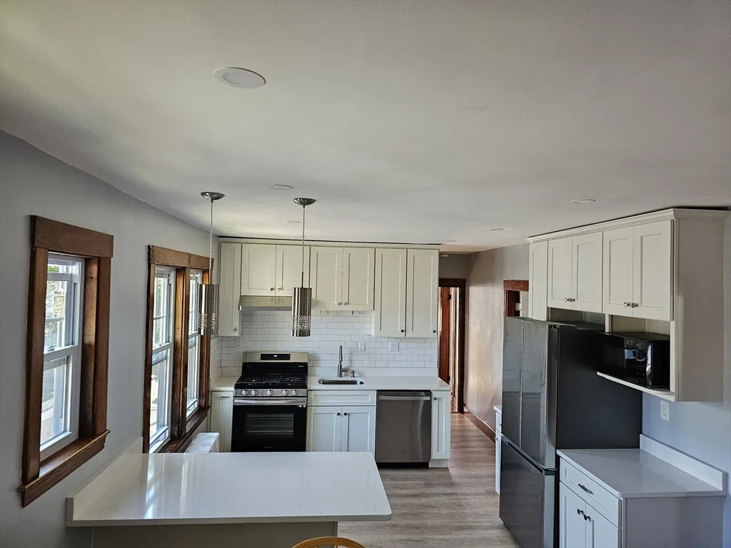 3 bed, 1 bath apartment for rent at 9 Grossman St Unit 9, Quincy — photo 7 of 11