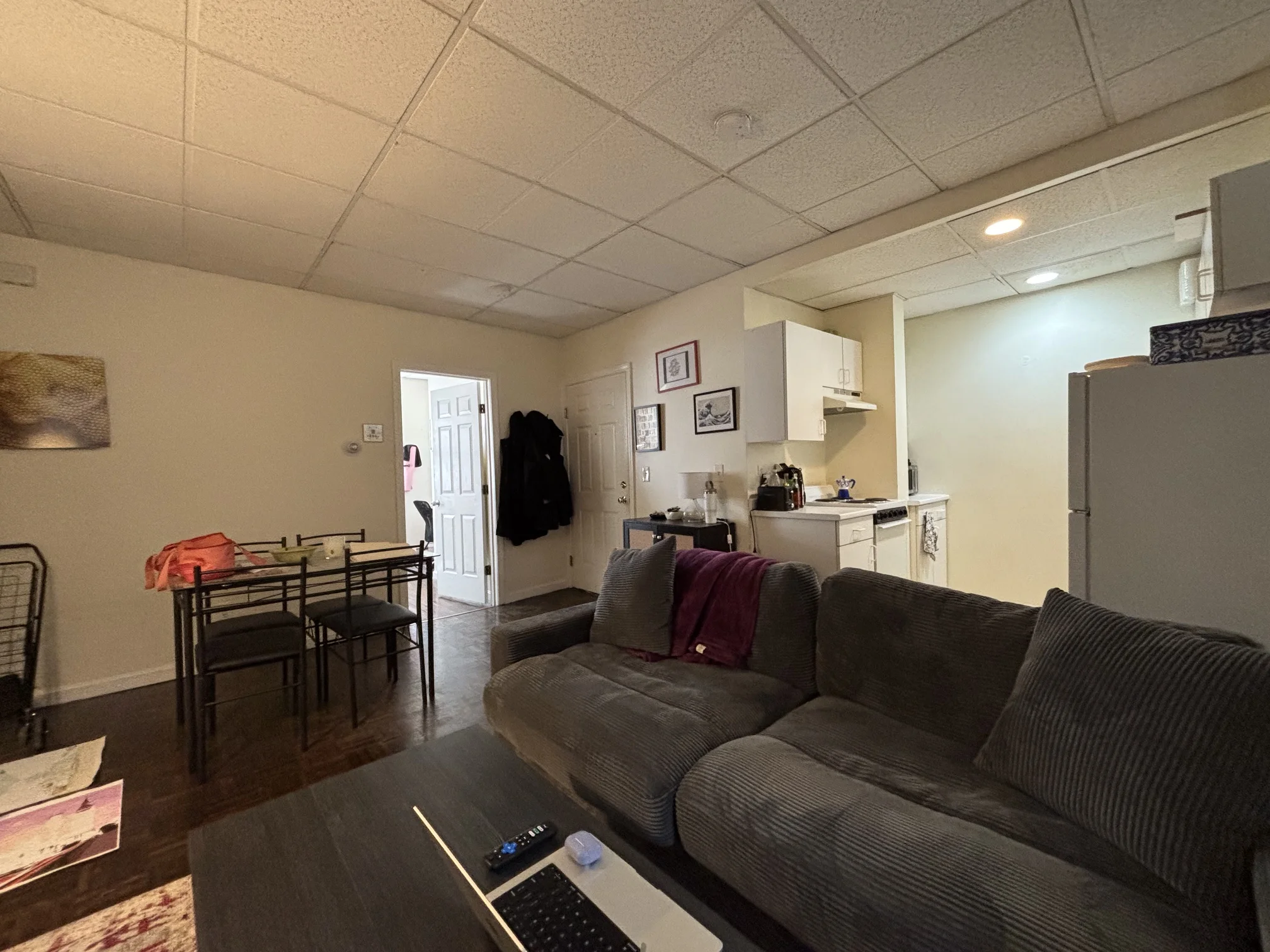 2 bed, 1 bath apartment for rent at 9 Grove St Unit 1, Beacon Hill — photo 4 of 14