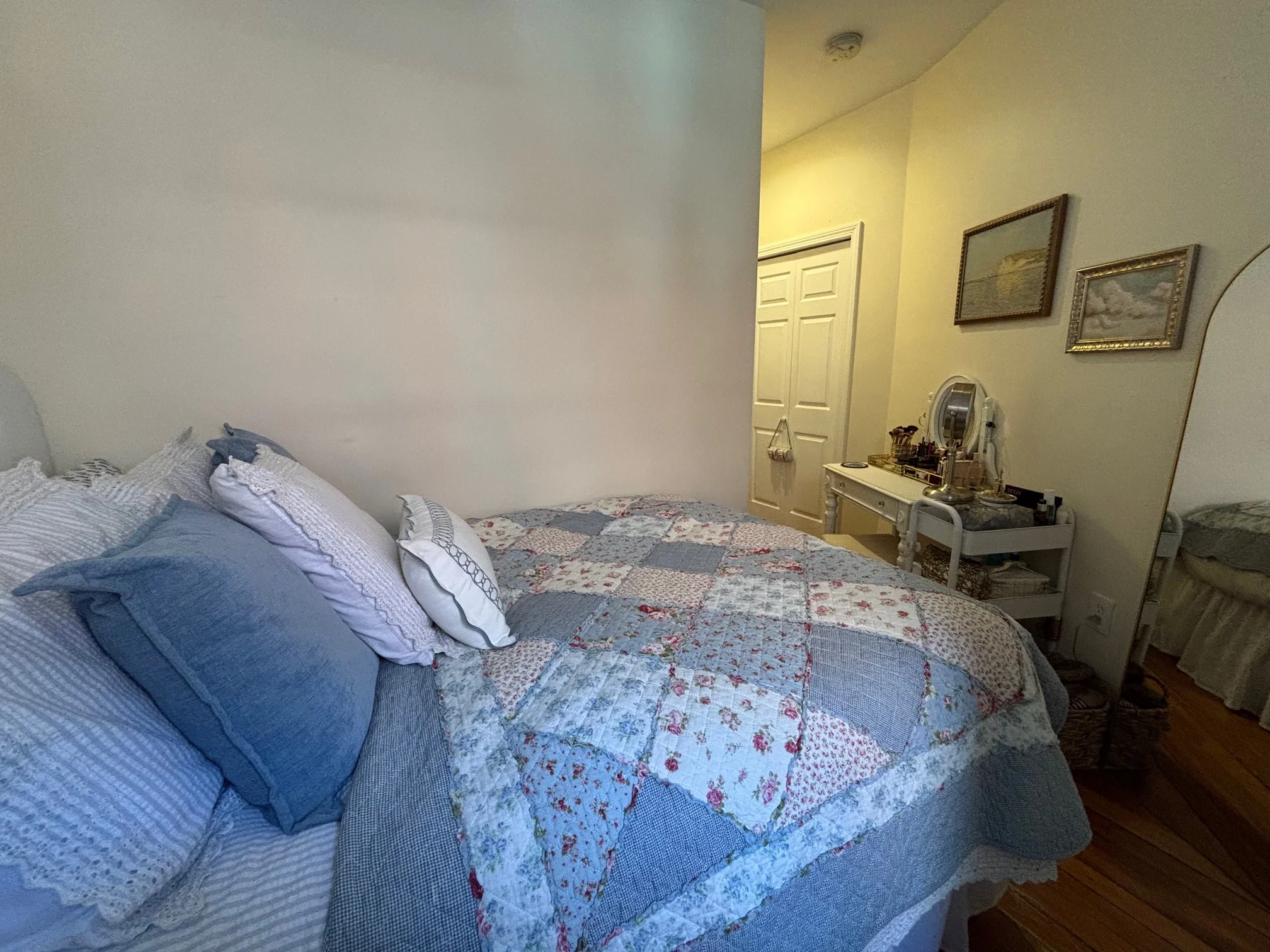 3 bed, 2 bath apartment for rent at 9 Grove St Unit 2, Beacon Hill — photo 15 of 18