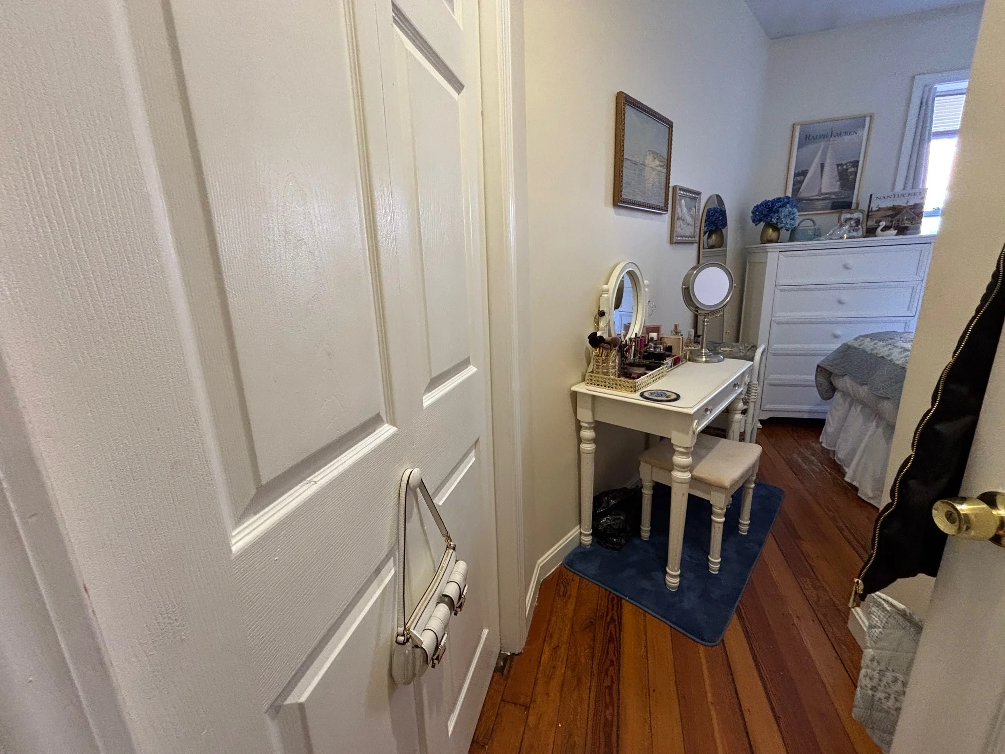 3 bed, 2 bath apartment for rent at 9 Grove St Unit 2, Beacon Hill — photo 13 of 18