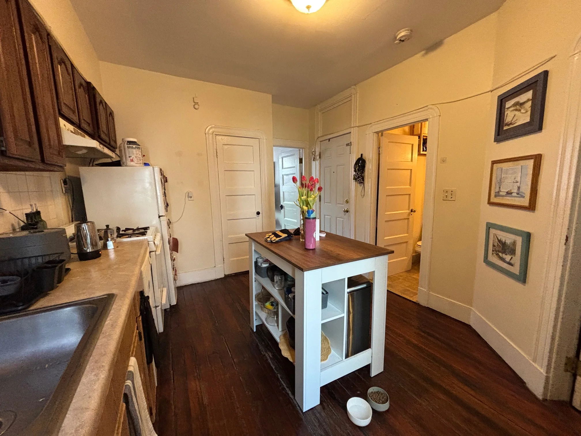 2 bed, 1 bath apartment for rent at 9 Grove St Unit 3, Beacon Hill — photo 7 of 18