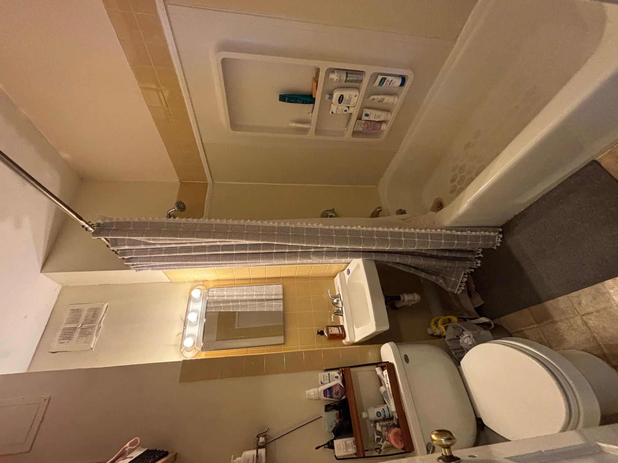 2 bed, 1 bath apartment for rent at 9 Grove St Unit 3, Beacon Hill — photo 8 of 18