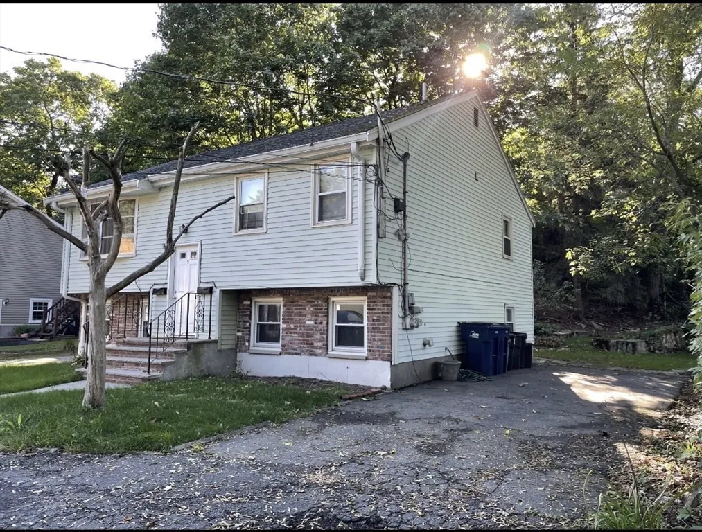3 bed, 1 bath apartment for rent at 9 Grove Ter Unit 2, West Roxbury
