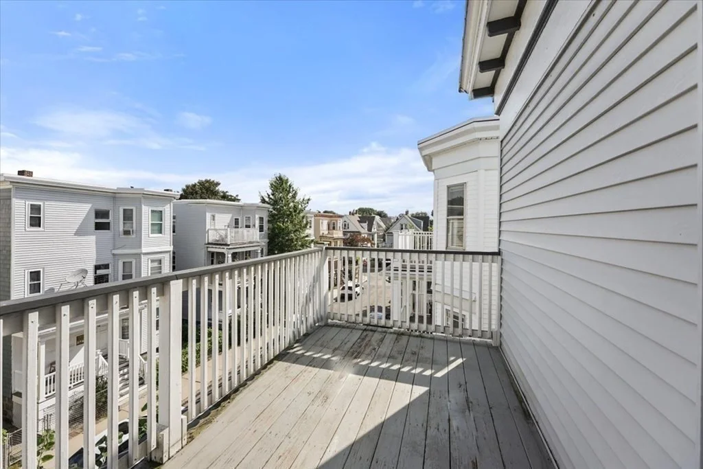 2 bed, 1 bath apartment for rent at 9 Hallam St Unit 3, Dorchester — photo 2 of 10