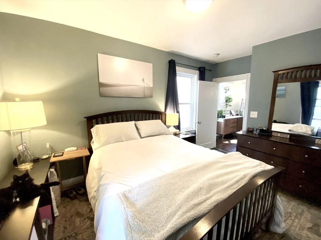 2 bed, 1 bath apartment for rent at 9 Hallam Unit 1, Dorchester — photo 6 of 13