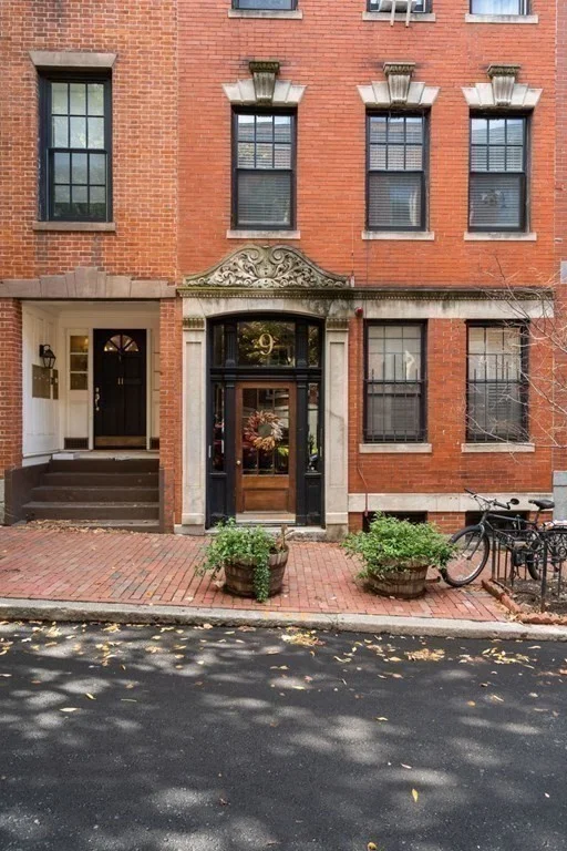 2 bed, 2 bath apartment for rent at 9 Hancock St Unit 4, Beacon Hill — photo 10 of 10