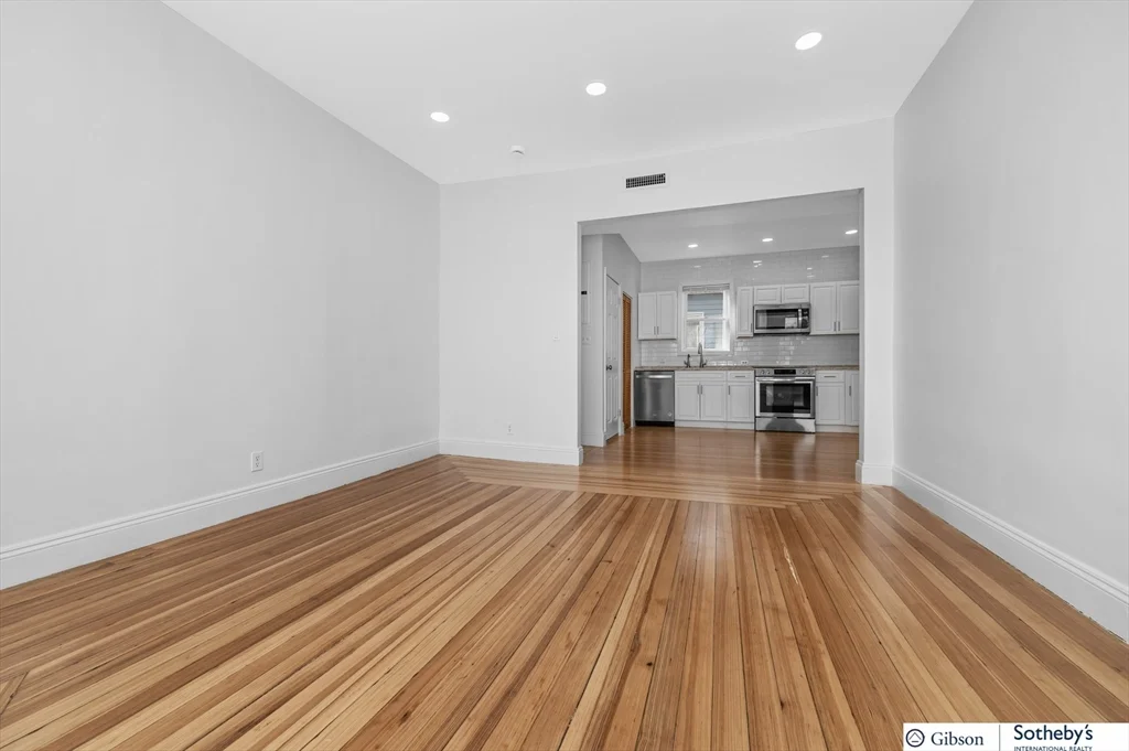 4 bed, 1 bath apartment for rent at 9 Hansborough St Unit 3, Dorchester — photo 7 of 14