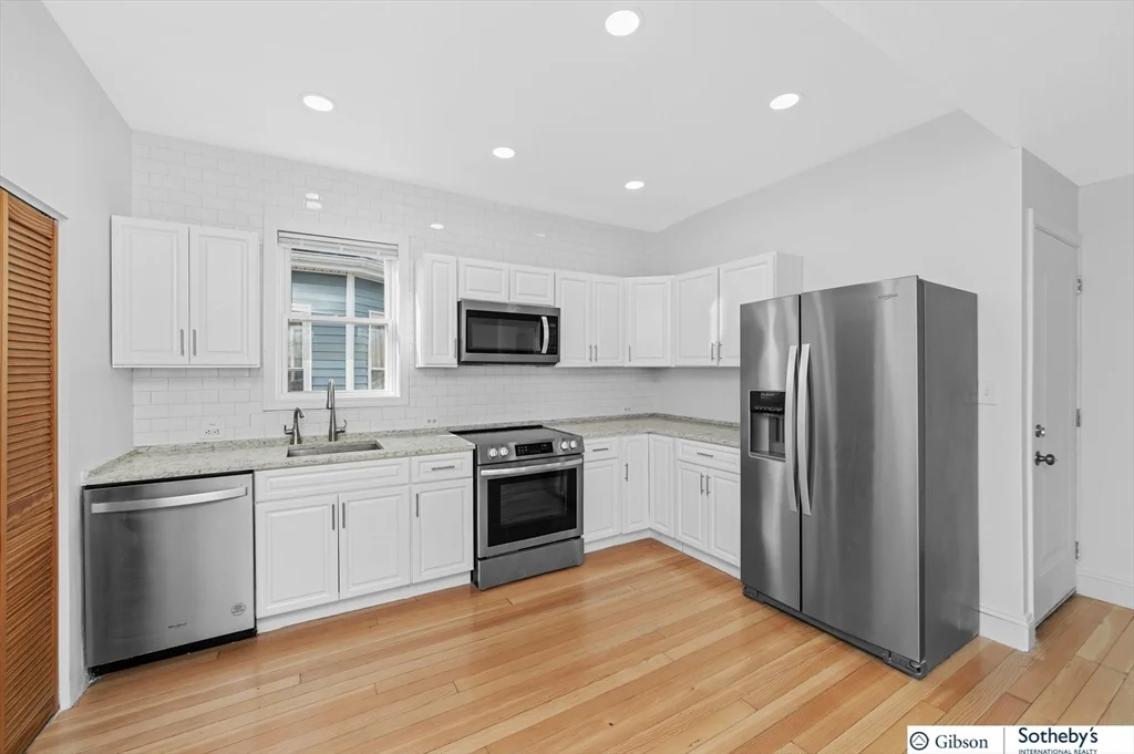 4 bed, 1 bath apartment for rent at 9 Hansborough St Unit 3, Dorchester — photo 1 of 14