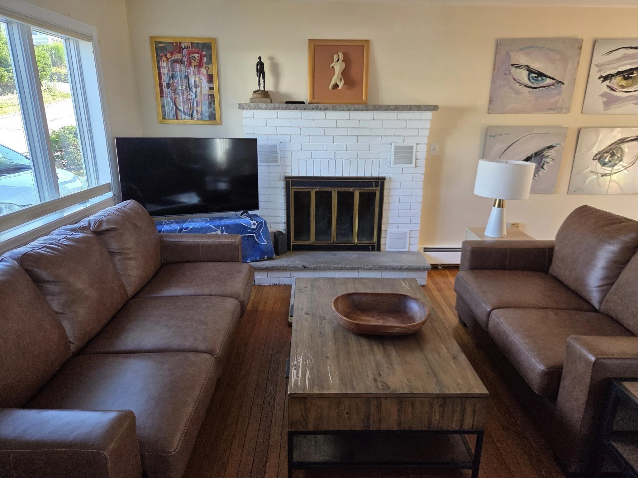 3 bed, 3 bath apartment for rent at 9 Harbor View Rd, Nahant — photo 3 of 24