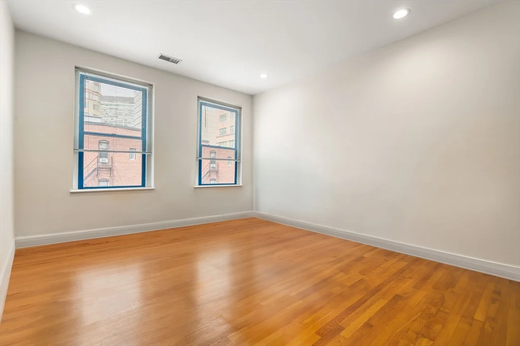 1 bed, 1 bath apartment for rent at 9 Harcourt St Unit 402B, Back Bay — photo 4 of 9