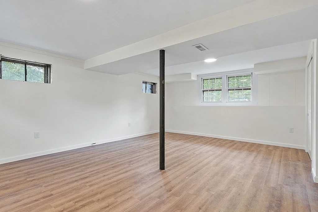 3 bed, 1 bath apartment for rent at 9 Haskell Rd, Pepperell — photo 19 of 22