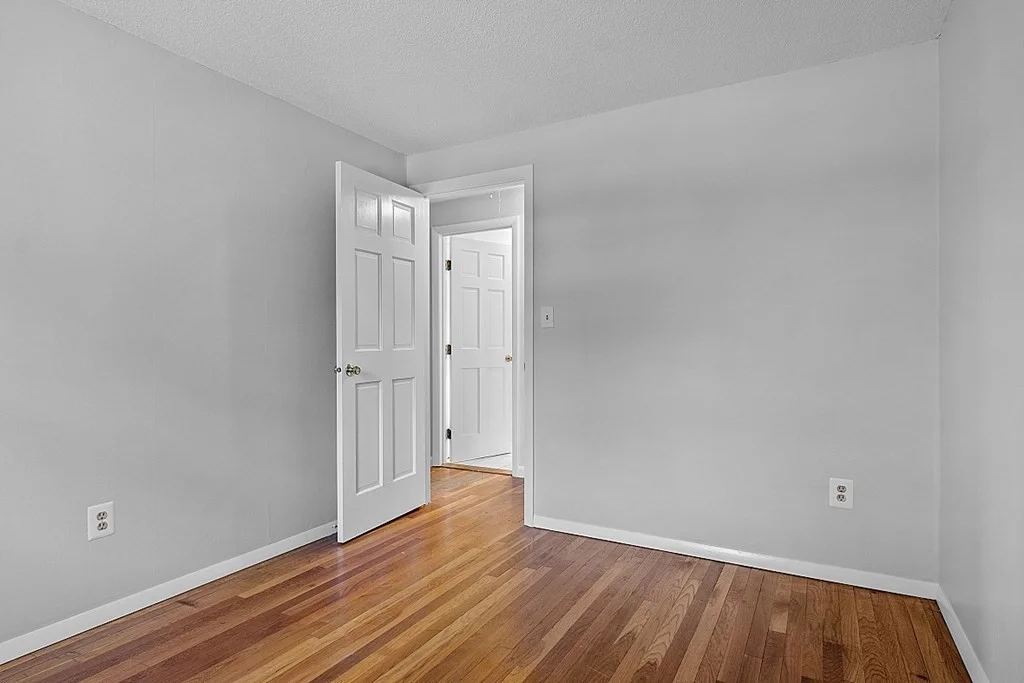 3 bed, 1 bath apartment for rent at 9 Haskell Rd, Pepperell — photo 13 of 22