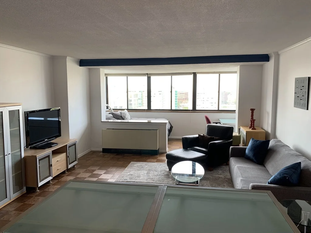 Studio bed, 1 bath apartment for rent at 9 Hawthorne Pl Unit 16B, West End — photo 12 of 23