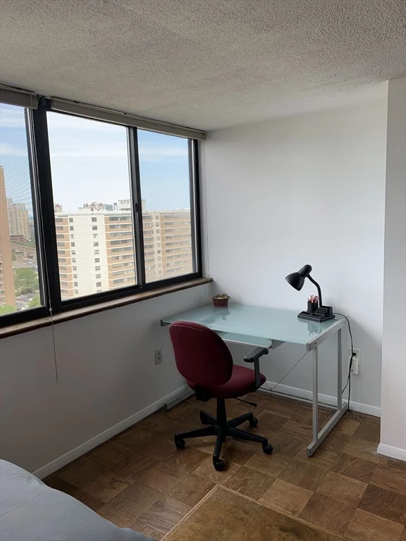 Studio bed, 1 bath apartment for rent at 9 Hawthorne Pl Unit 16B, West End — photo 15 of 23