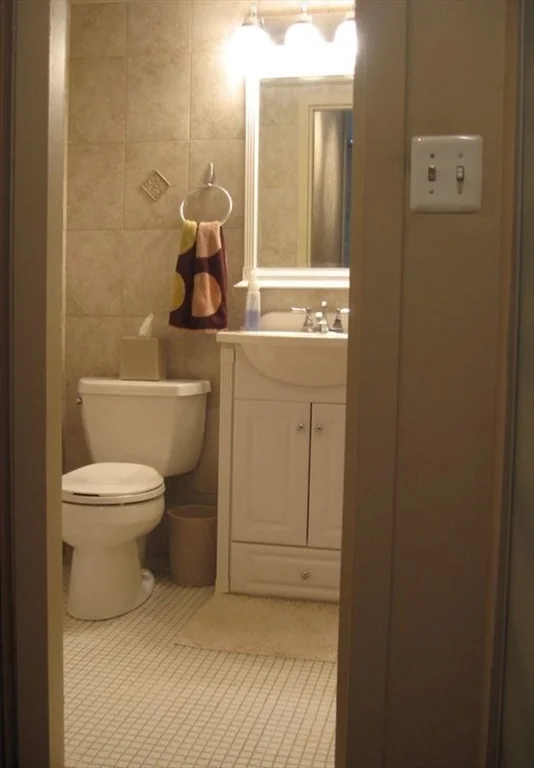 Studio bed, 1 bath apartment for rent at 9 Hawthorne Pl Unit 16B, West End — photo 14 of 23