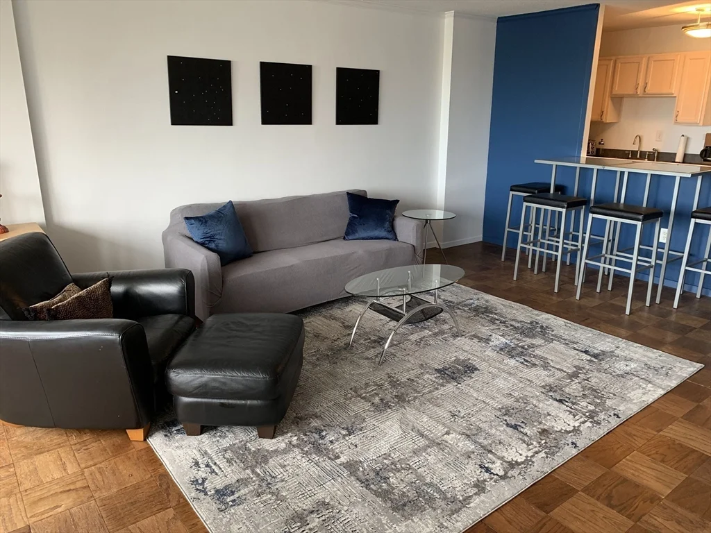 Studio bed, 1 bath apartment for rent at 9 Hawthorne Pl Unit 16B, West End — photo 10 of 23
