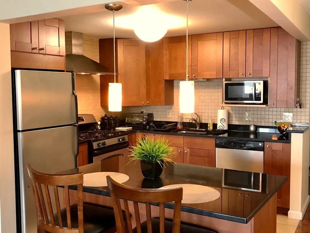 1 bed, 1 bath apartment for rent at 9 Hawthorne Pl Unit 6O, West End — photo 8 of 18