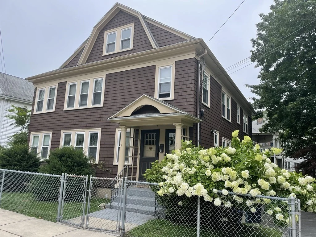2 bed, 1 bath apartment for rent at 9 Herbertson Rd Unit 1, Jamaica Plain — photo 1 of 10