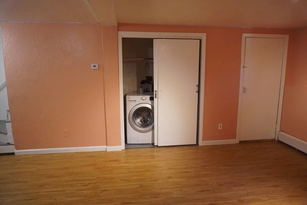 2 bed, 1 bath apartment for rent at 9 Hesper St Unit 9, Lynn — photo 19 of 20
