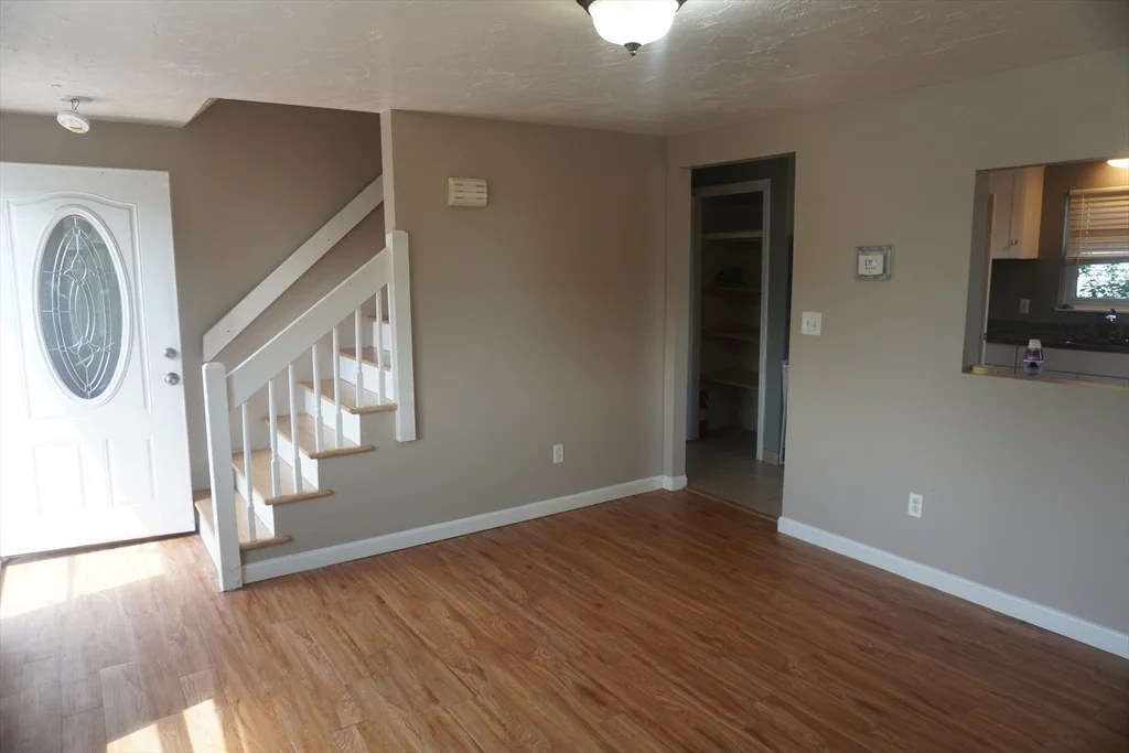 2 bed, 1 bath apartment for rent at 9 Hesper St Unit 9, Lynn — photo 3 of 20