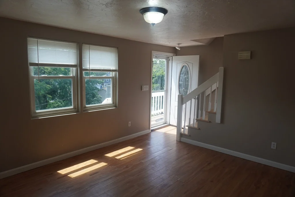 2 bed, 1 bath apartment for rent at 9 Hesper St Unit 9, Lynn — photo 2 of 20