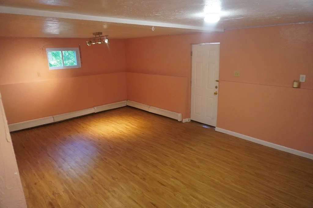 2 bed, 1 bath apartment for rent at 9 Hesper St Unit 9, Lynn — photo 18 of 20