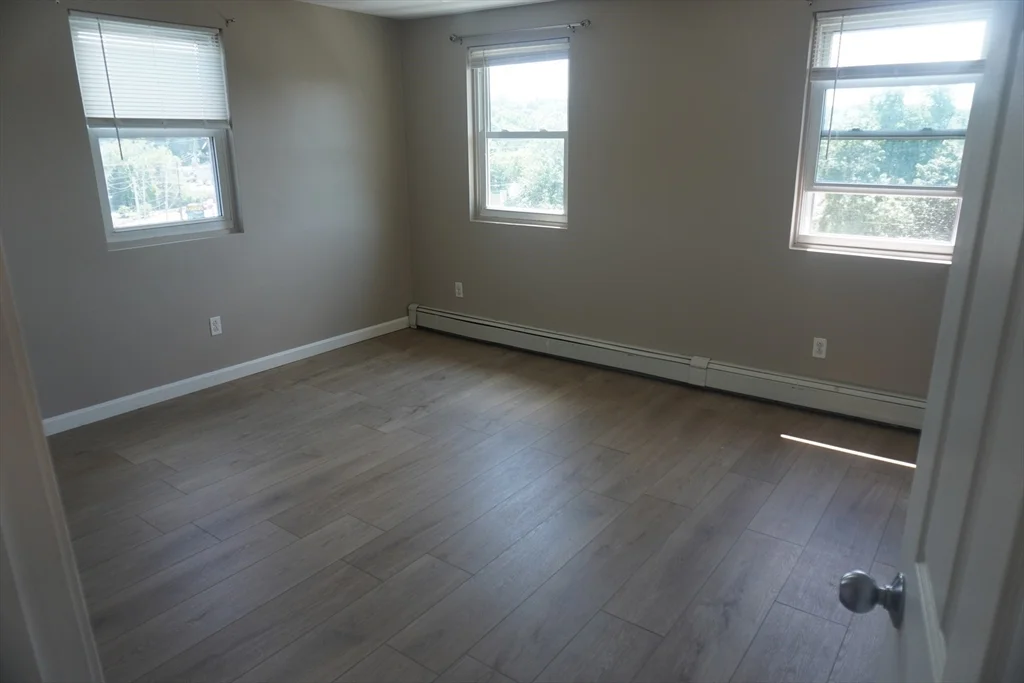 2 bed, 1 bath apartment for rent at 9 Hesper St Unit 9, Lynn — photo 11 of 20