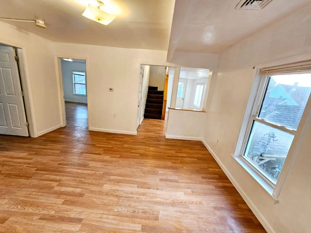 3 bed, 1 bath apartment for rent at 9 High St Unit 2, Marlborough — photo 6 of 6